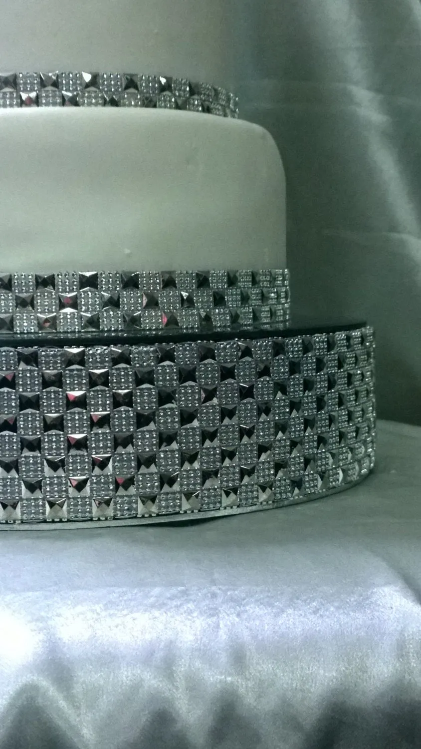 Diamante stud Crystal effect cake    3m free Diamante Trim round or square all sizes