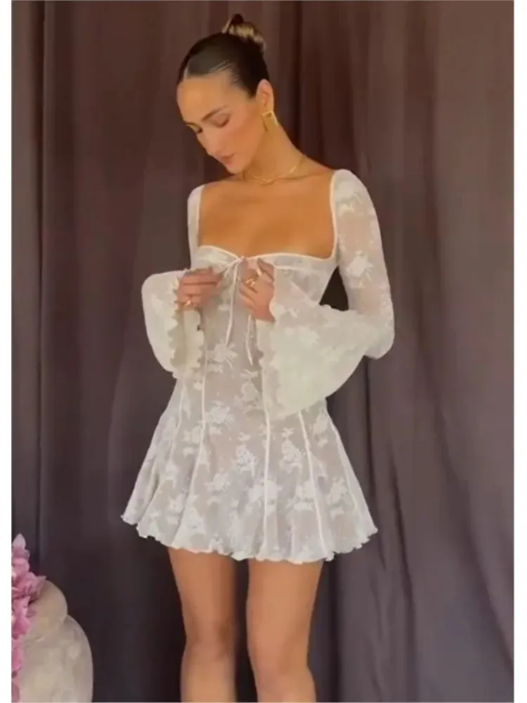 Giulia - Elegant lace mini dress