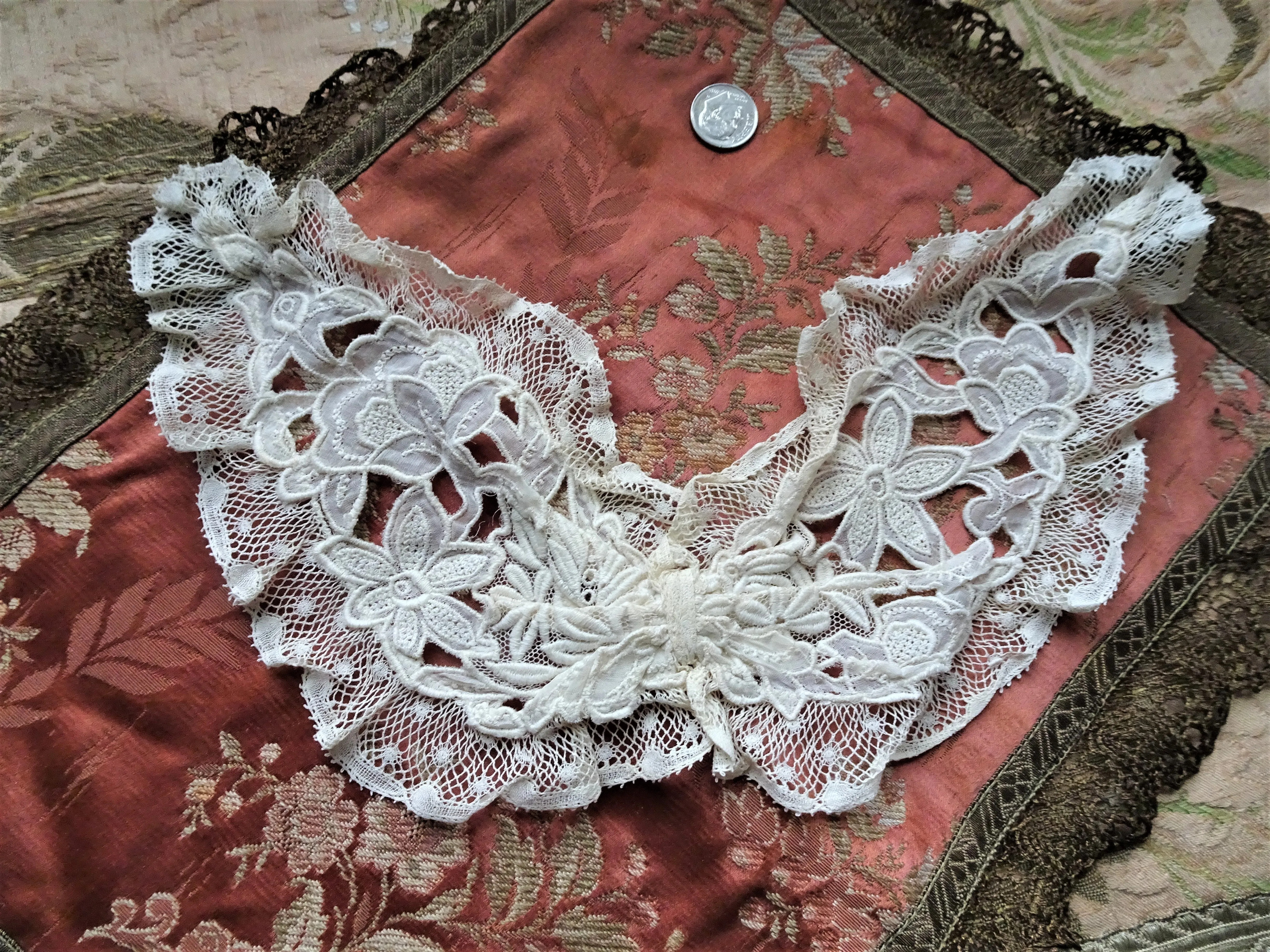 GORGEOUS Vintage Lace BOW, Open Work Embroidery Netted Lace, French Lace Trim, Fine Collectible Antique Lace