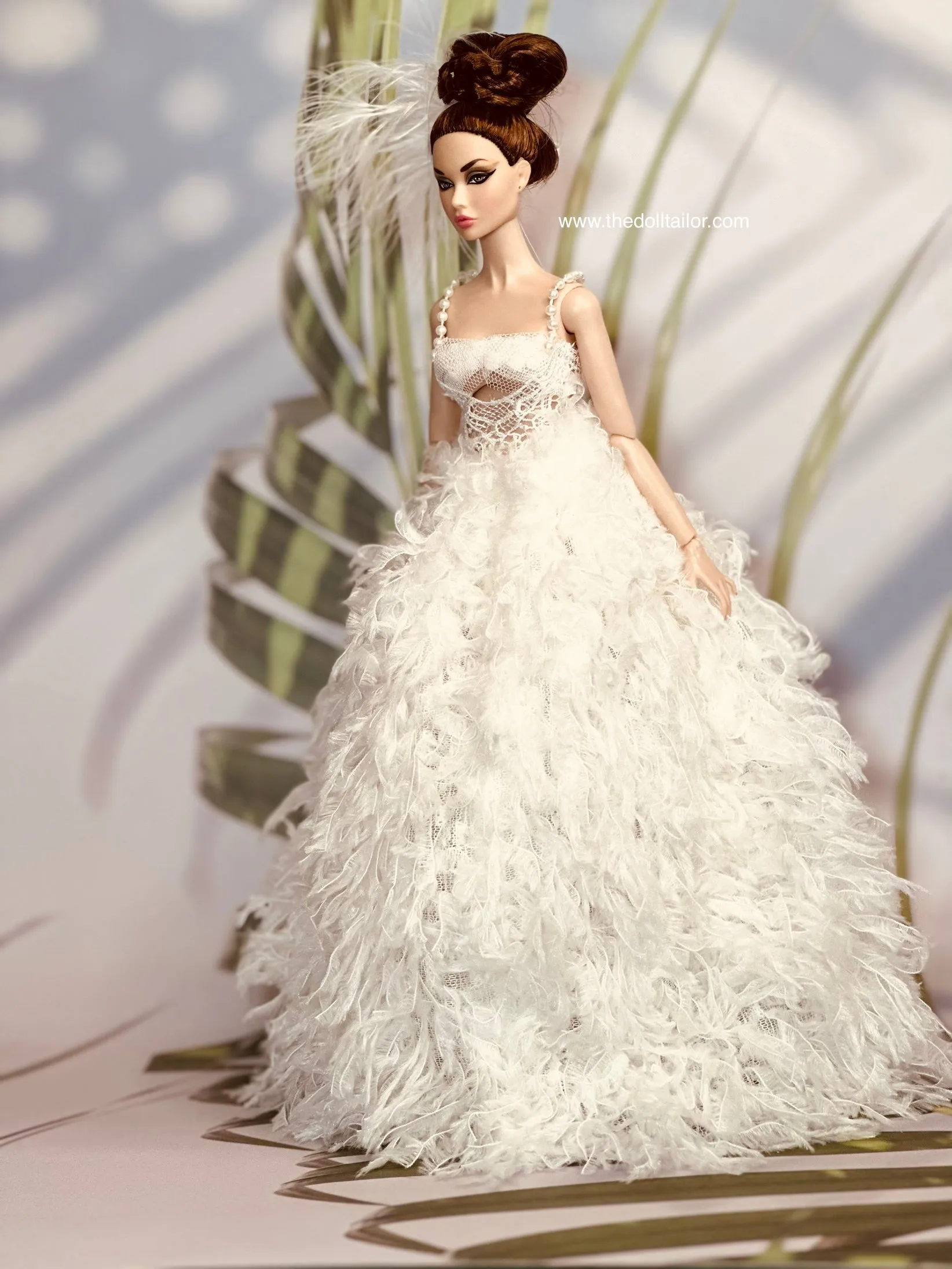 Ivory wedding dress ostrich feathers for barbie doll