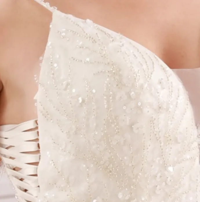 Sequined Lace A Line Sleeveless Bridal Wedding Gown